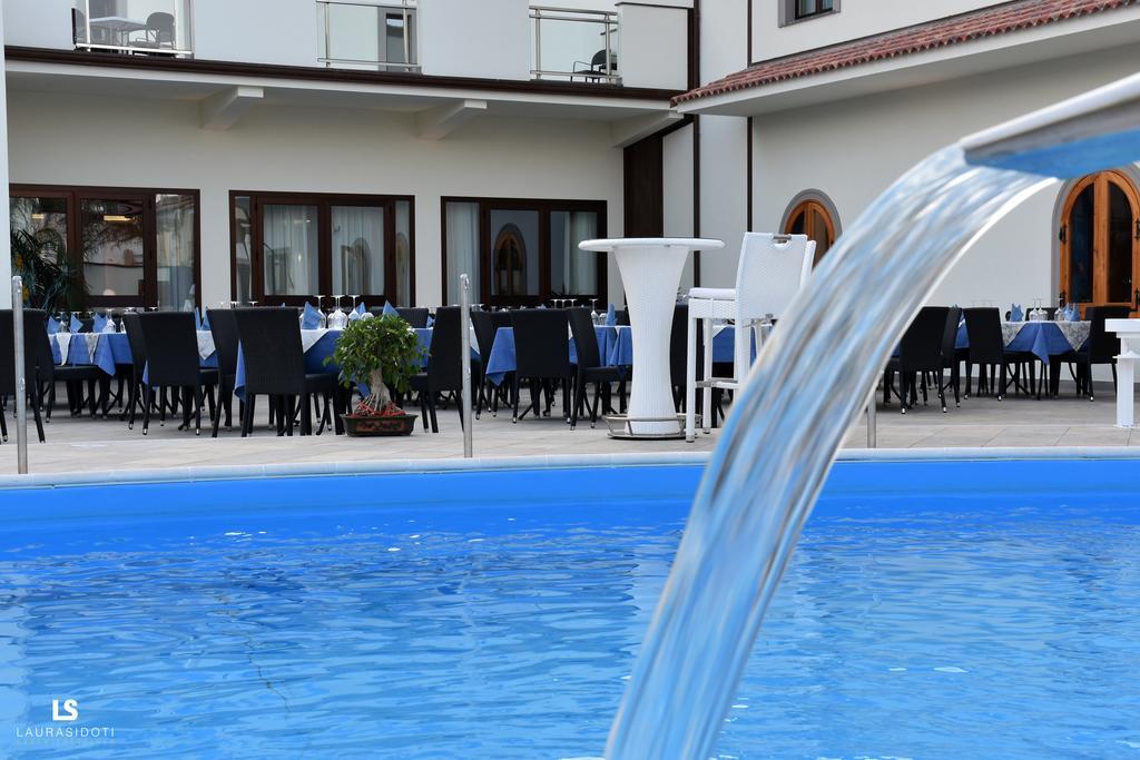 Hotel Riviera Azzurra Oliveri Exterior photo